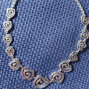 Premier Designs Hammered Silver necklace